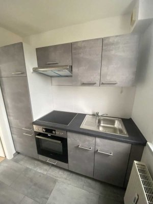 1,5 Zimmer Wohnung - Bad saniert / mit Küchenzeile