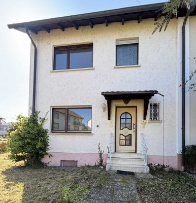 Charmante Doppelhaushälfte in ruhiger Lage – ideal zur Modernisierung