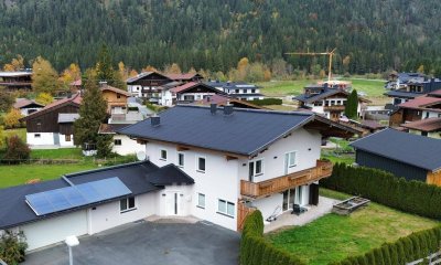 Großes Einfamilienhaus und Garten ab August 2026