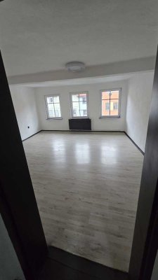 Neu saniertes Reihenhaus mit Garten in ruhiger Lage – 190 m², 6,5 Zimmer