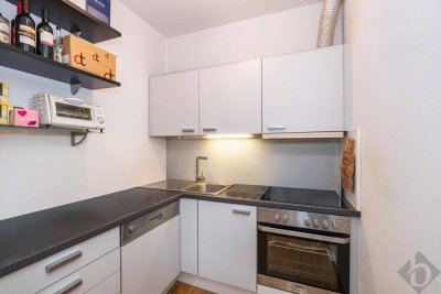 Traumlage Freisaal: Gepflegte Zweizimmerwohnung im Dachgeschoss