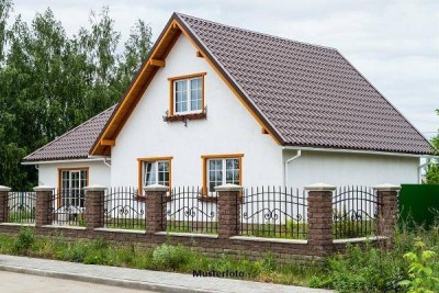 Kleines Einfamilienhaus - provisionsfrei -