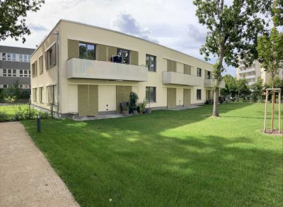 Neubaukomfort im Park – elegante 2-Zimmer-Wohnung mit Terrasse