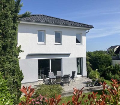 MODERNE STADTVILLA IN RUHIGER LAGE - ohne Makler