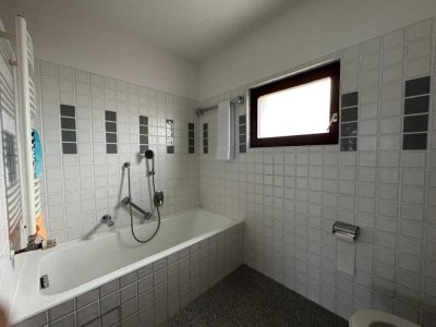 Helle, möblierte 3-Zimmer-Wohnung mit großem Garten in Gundelfingen bei Freiburg