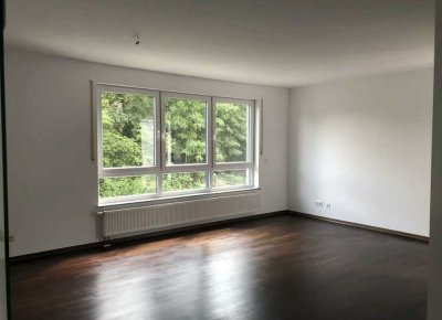 Attraktive 3-Zimmer-Wohnung mit Balkon, Garage und hochwertiger Ausstattung in Paderborn-Kernstadt