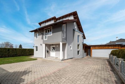 Exklusives, kernsaniertes Einfamilienhaus mit 160 m² WF, Wintergarten, Garage und Smart Home-System