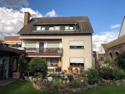 3-Familienhaus für Kapitalanleger in Lauenförde - ab 3/2025 neue Gas-Therme