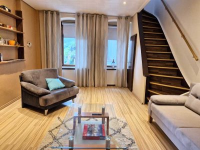 RESERVIERT - Charmantes kleines Stadthaus - möbliert & teilmodernisiert