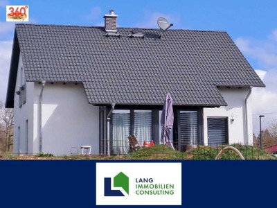 Neuwertiges Einfamilienhaus- ideal auch für eine junge Familie