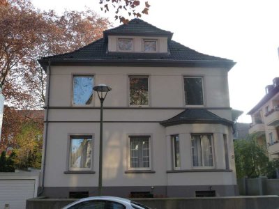 Helle, schöne Altbauwohnung im Stadtparkviertel