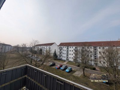 Helle 3 - Raumwohnung mit Balkon - zentral in Wolfen-Krondorf