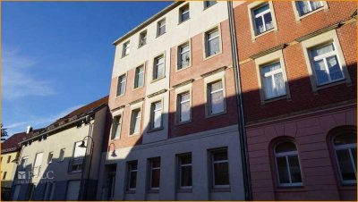 Hübsche, ruhige 2,5 -Zimmer Wohnung mit Terrasse im Innenhof.