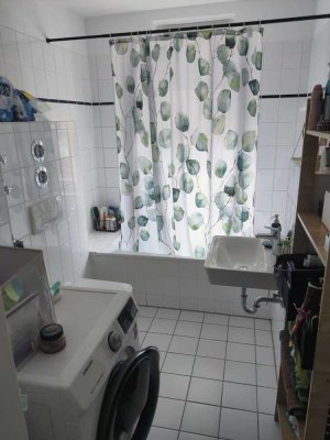 Helle 2-Zimmer Wohnung mit Balkon im 2. OG in Berlin-Mitte