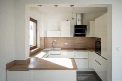 Großzügig geschnittene Wohnung mit offener Küche in ruhiger Lage