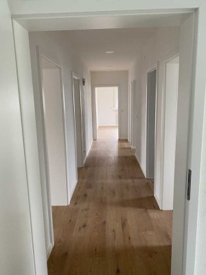 Von privat: Helle 3 Zimmer Erdgeschoss Wohnung in ruhiger Lage in Alsmoos / Petersdorf