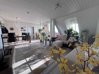 Schönes vollvermietetes 3- Familienhaus mit Nebengebäude 1 A Lage