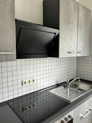 Stilvolle, modernisierte 2-Raum-Wohnung in Mönchengladbach