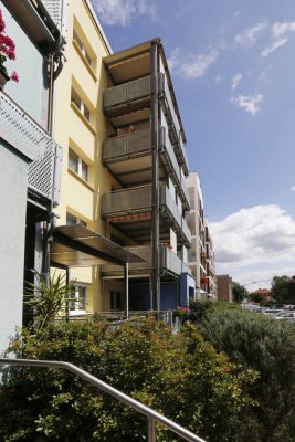 *Helle Familienwohnung im Zentrum sucht DICH*