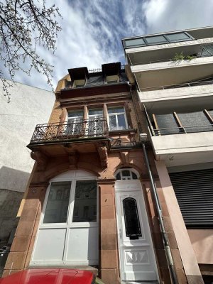 Stadtnah Monteurshaus / Einfamilienshaus / 5 Zimmer / 3 Balkone
