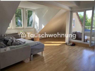 Tauschwohnung: Sonniger Dachgeschosstraum mit Dachterrasse