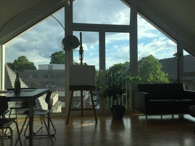 Ca. 70 m² Penthouse mit Terrasse in Köln Süd (nahe dem Volksgarten)