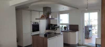 Top saniertes Reihenmittelhaus in zentraler Lage