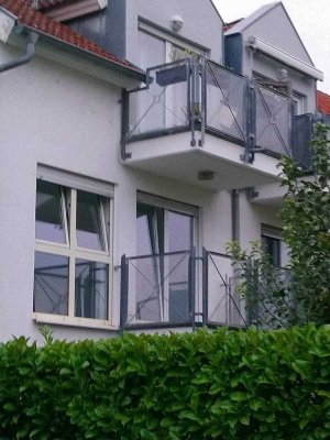 Zwischenmiete: Freundliche 2-Zimmer-Wohnung mit Balkon und Einbauküche in Hockenheim