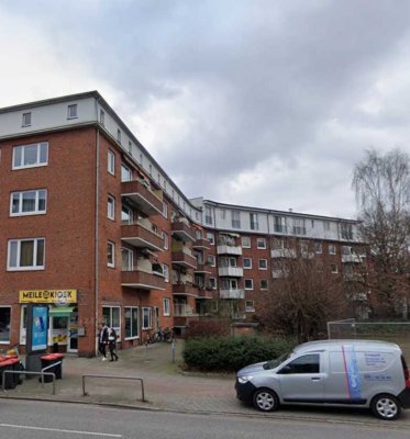 2-Zimmer Wohnung mit Balkon in Alsternähe