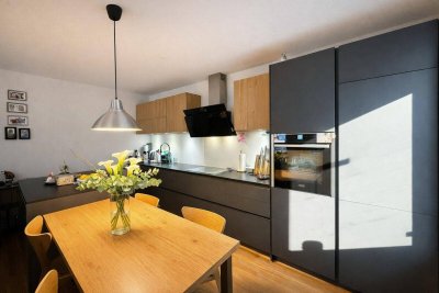 G A R T E N T R A U M + Neubau + 3 Zimmer + ca. 90m² gew. NFL + ca. 12m² Terrasse + Einbauküche