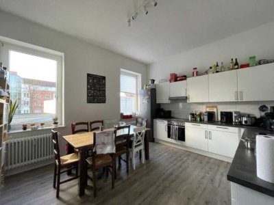 Großzügige 6-Zimmer-Wohnung in Kiel