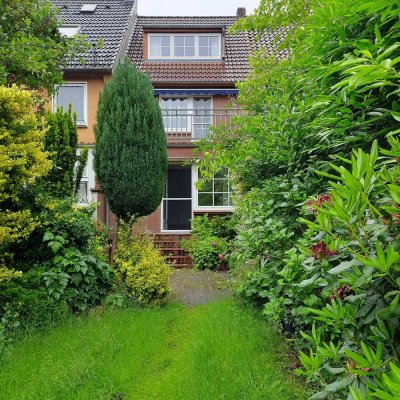 ***Bremen-Vegesack, RH  mit schönem Grundstück