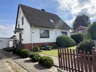 Zweifamilienhaus mit großem Grundstück und vielen Möglichkeiten
