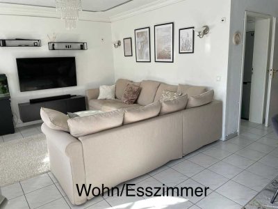 Ansprechende 3-Zimmer-Wohnung mit Küche und Balkon Nähe Schule und Kindergarten in Obernau.