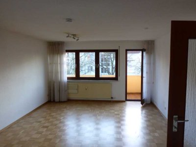 Schöne 2,5 Zimmer Wohnung mit Balkon in Freiberg/Neckar