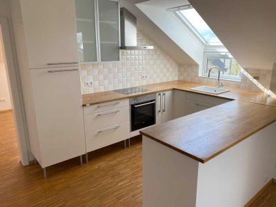 Hochwertige, attraktive Wohnung mit EBK, TG und zwei Balkone in Neuenburg