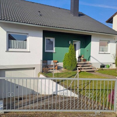Einfamilienhaus in ruhiger, begehrter Wohnlage mit viel Platz und enormen Ausbaupotential.