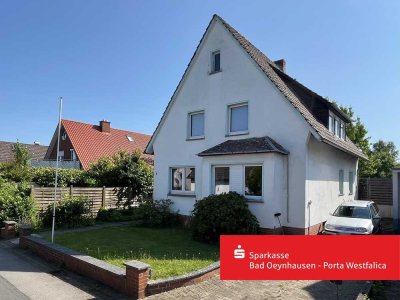 Zweifamilienhaus mit Potenzial - Modernisiertes Haus mit vermieteter Einheit
