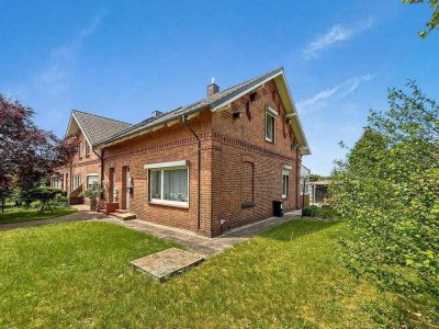 Solides Reihenendhaus mit Sanierungsbedarf und Erweiterungspotential in zentraler Lage in Geesthacht