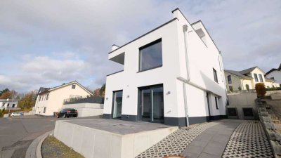 Barrierefreie Wohnung mit Top-Ausstattung im Zweifamilienhaus – einzeln oder komplett kaufen