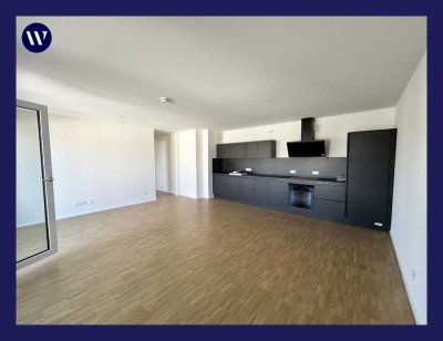 NEUBAU-Erstbezug: 2 Zimmer mit Einbauküche + Balkon + Aufzug + Bad mit Fenster und Walk-In-Dusche