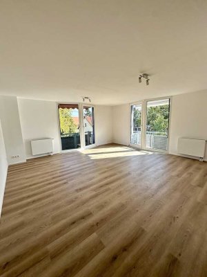 Erstbezug nach umfassender Sanierung: Stilvolle 3-Zimmer WHG mit unmittelbarer Elbnähe & 3-Balkonen