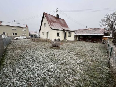 Einfamilienhaus mit Werkstattgarage