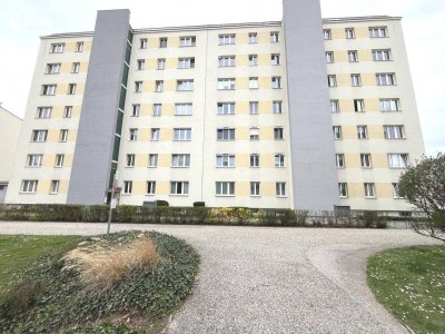 1 Zimmer-Wohnung mit getrennter Küche in Krems