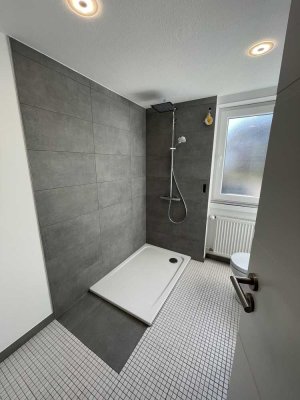 helle, ruhige 2-Zimmer Wohnung mit Balkon