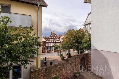 Attraktive Kapitalanlage: 2 Wohnungen plus Gewerbeeinheit im Zentrum von 74722 Buchen