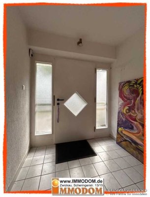 Einfamilienhaus mit EINBAUKÜCHE und Garage in Steinpleis zu verkaufen!