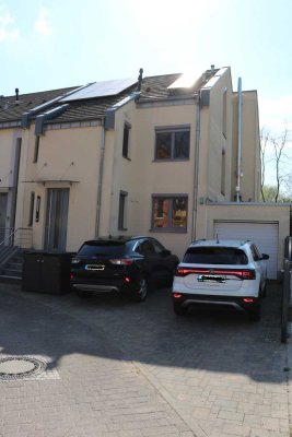 DHH, Reilingen, 2 Maisonette-Wohnungen