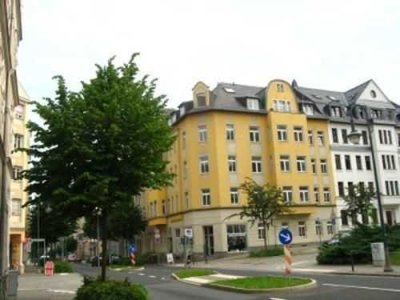 Vollvermietetes und saniertes Renditeobjekt mit Balkonen und Aufzug in zentraler Lage