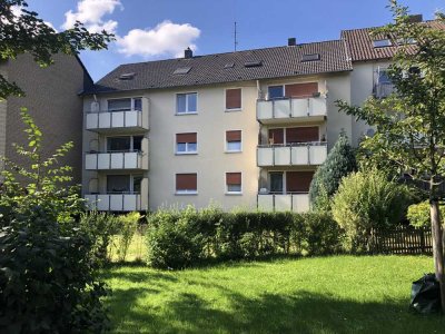 Helle, ruhige Wohnung in Brackwede  -  3 Zi, Kü, Bad, Balkon, Keller, Garage